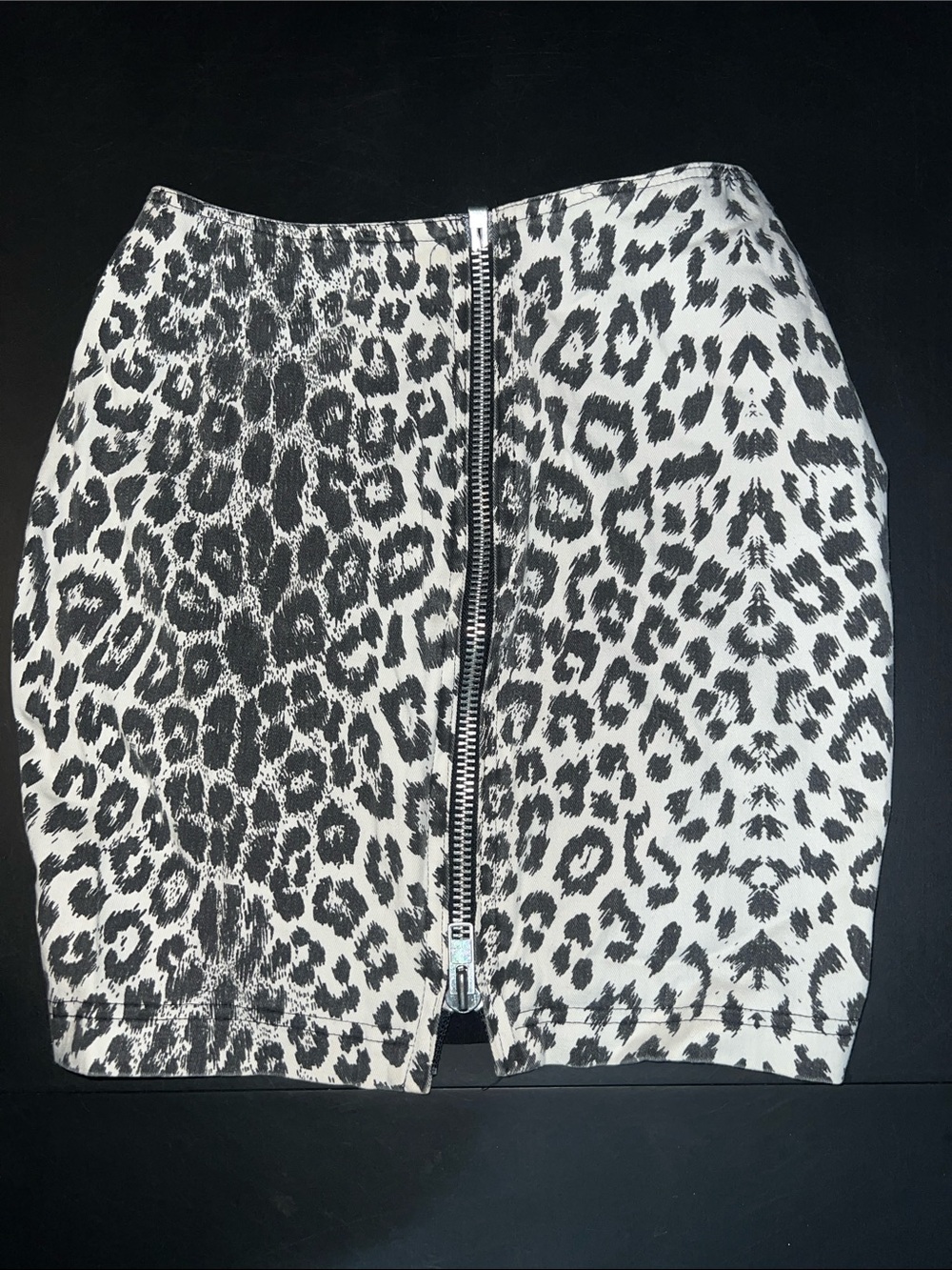 Leopard Print Zip-Front Mini Skirt in Black and White